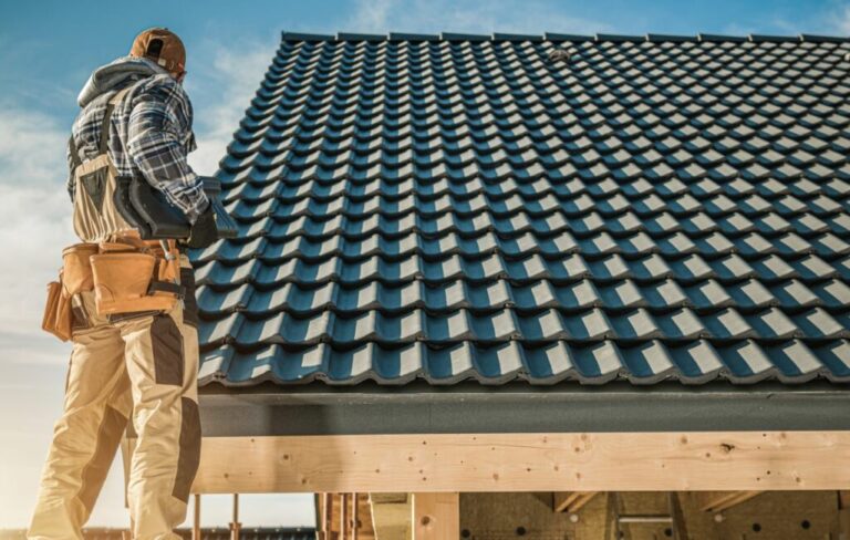 tile-roofing-worker-2021-08-27-09-21-24-utc-1-1024x650