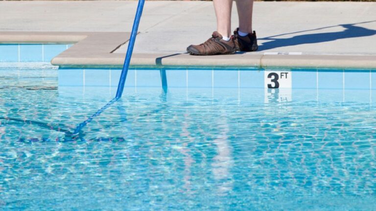 Picking a Pool Service Company