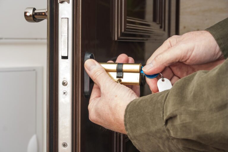 4 Reasons To Install Anti Snap Locks on UPVC Doors