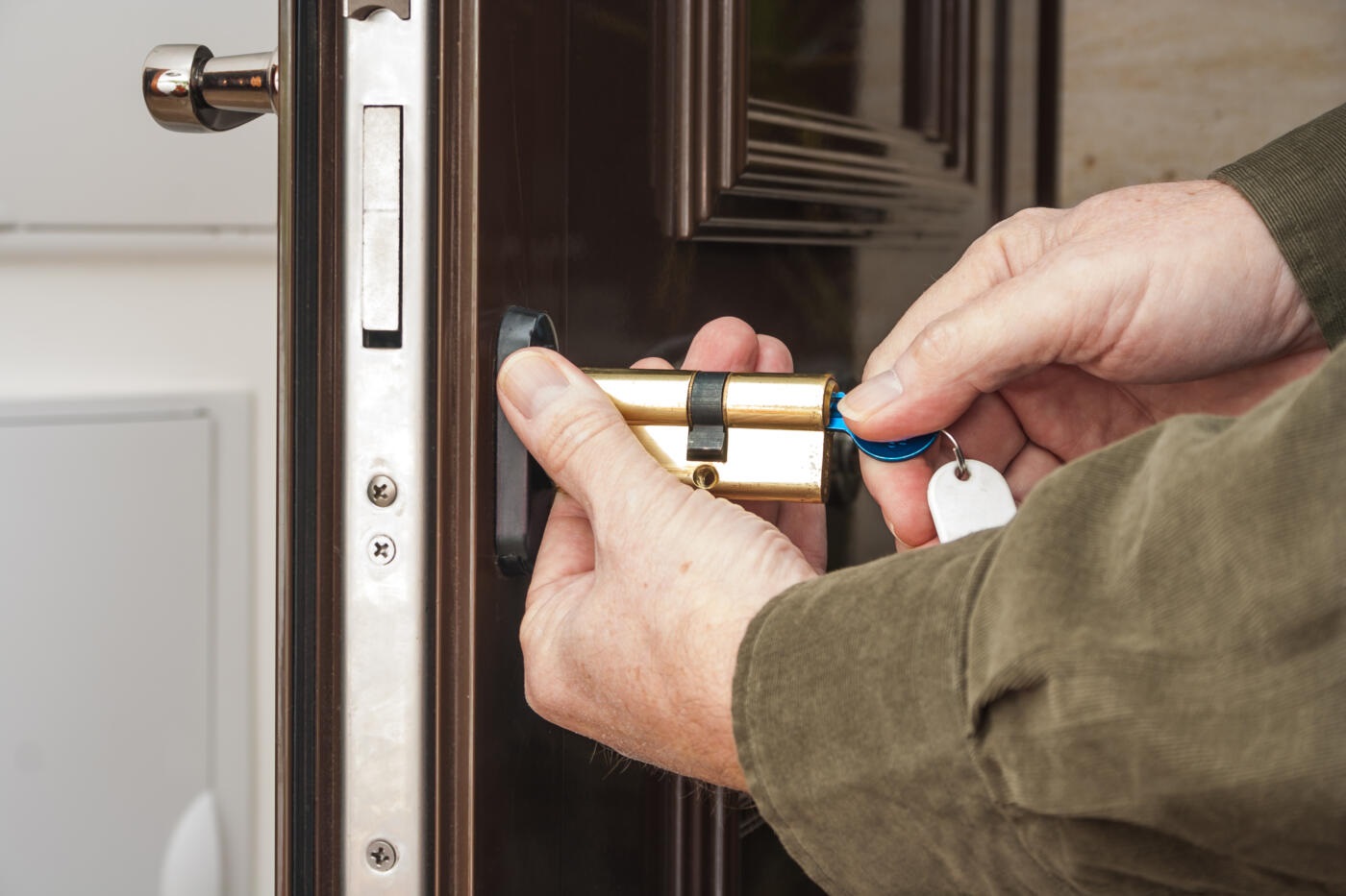 4 Reasons To Install Anti Snap Locks on UPVC Doors