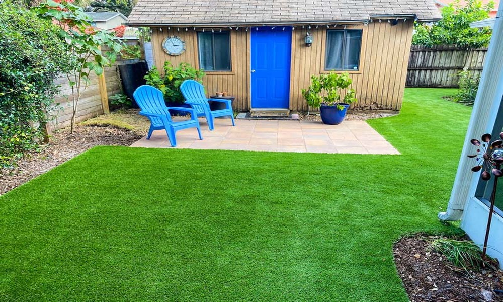 best_synthetic_grass_for_residential_lawns_11180_featured